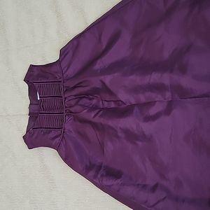 Sleeveless sangria color dress